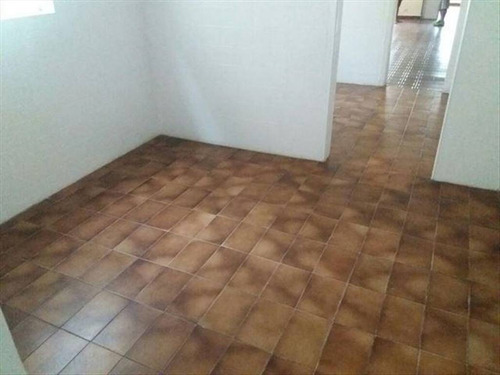 Imagem 4 de 30 de Casa Enorme Em Otimo Estado Bom Para Morar Com Sua Familia Casa Bem Espaçosa Proximo Tambem De Mercados Farmacias Praia Do Itarare Em Uma Das Melhores Ruas De São Vicente Tambem Fica Proximo Do Batal