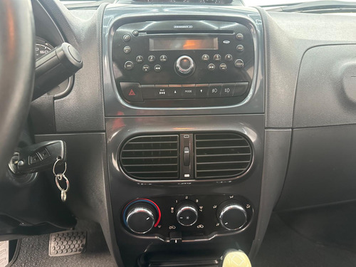 Fiat Strada 1.8 Mpi Adventure Cd 16v Flex 3p Automatizado
