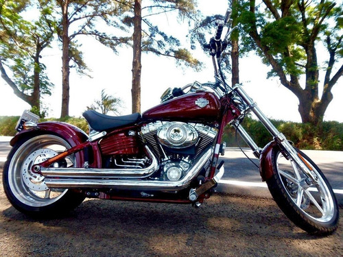 Imagem 1 de 8 de Harley Davidson Rocker C 2010