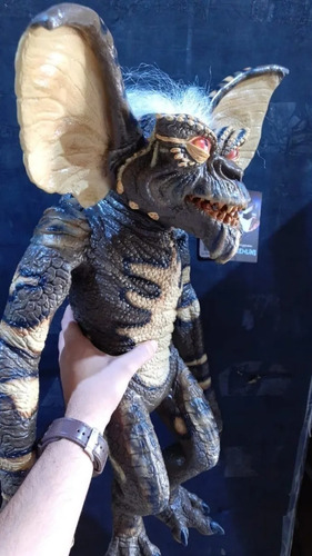 Muñeco Gremlin Evil Stripe Puppet Trick Or Treat Studios