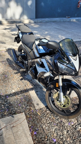 Imagen 12 de 16 de Gilera Vc200r