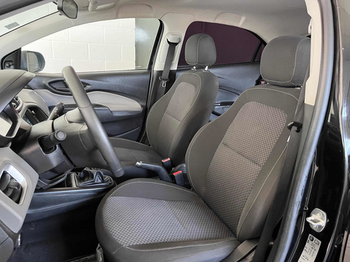 Imagen 19 de 21 de Chevrolet Onix 2018 1.4 Lt 98cv