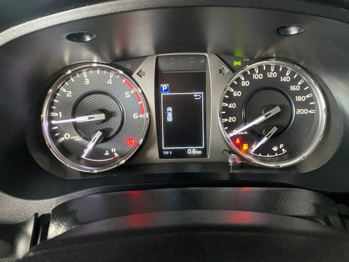 Imagem 10 de 10 de Toyota Hilux 2.8 D-4d Turbo Cd Srv 4x4 2021