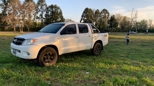 Toyota Hilux Dx 2.5 4x4