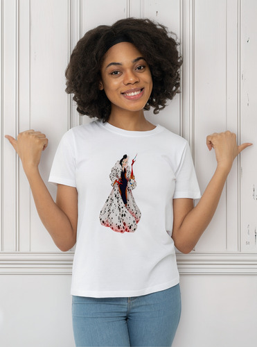 Playera Cuello Redondo Cruella De Vil 101 Dálmatas