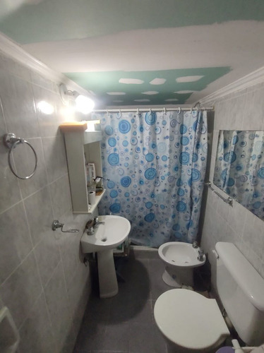 Excelente Casa, Sobre Calle Ferré(céntrica)