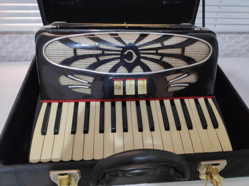 Imagem 3 de 6 de Acordeon Sanfona Euterpe & Corvino 80 Baixos Italiana -gaita