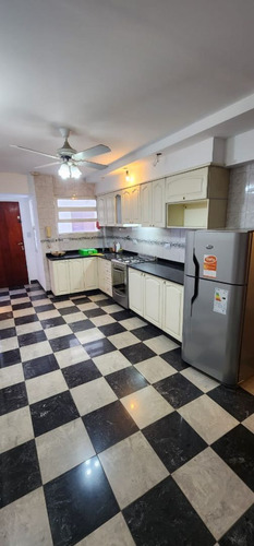 Departamento Venta En Barrio Sur De 3 Dormitorios Con Coc