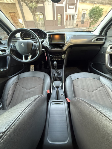 Peugeot 2008 1.6 Feline