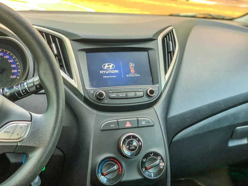 Imagem 9 de 12 de Hyundai Hb20 1.0 Copa Do Mundo Fifa 12v Flex 4p Manual