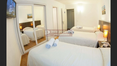 Hotel En Venta En La Península A Pasos Del Puerto- Ref: 37584