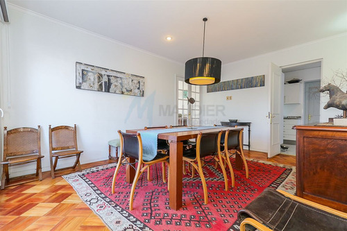 Casa En Venta De 5 Dorm. En Las Condes