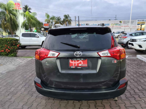 Imagen 4 de 12 de Toyota Rav4 2015 5p Xle L4/2.5 Aut