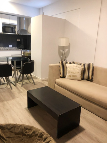 Hermoso Monoambiente A Estrenar, Hasta 4 Huespedes. Temporario. Caballito. Dueño. Cerca Del Hospital Durand, Hospital De Oncologia Marie Curie Y Hospital Italiano. Cercano A Parque Centenario.