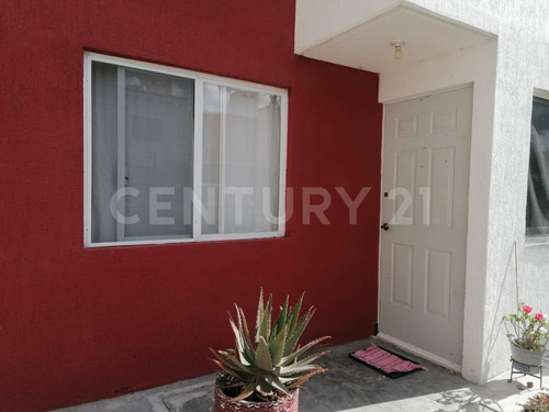 Casa En Venta Hacienda San Camilo, Pedro Escobedo, Querétaro.