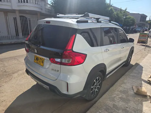 Suzuki Xl7, 2023, Como Nuevo 26.000 Km Blanco 7 Pasajeros