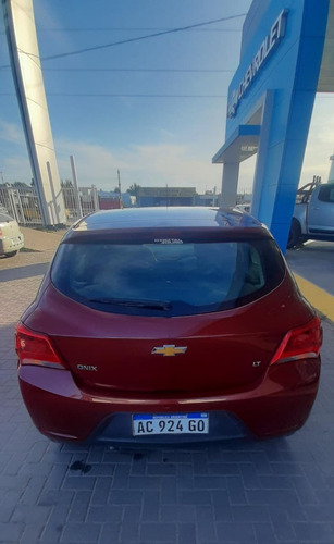 Imagen 12 de 18 de Chevrolet Onix Lt 1.4 Nafta Caja Manual Cc