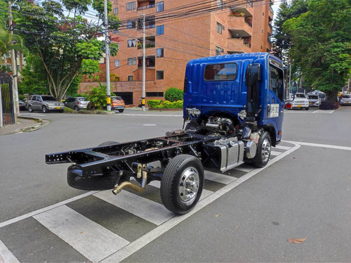 Imagen 4 de 20 de Chevrolet Nhr 2018 Full