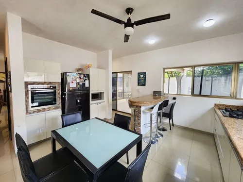 Casa En Venta Con Paneles Solares En Colonia Maya - Hi2406286