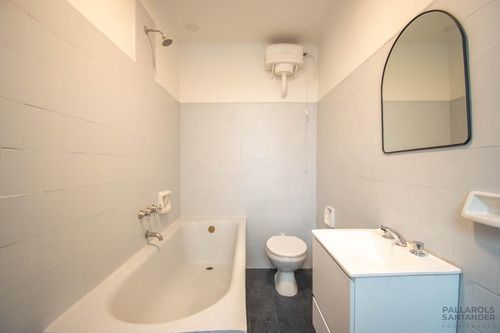 Venta . Ph . Sin Expensas . Palermo . 1 Piso Por Escalera