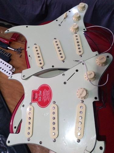 Pickguard Fender Recargado 60s Strat 