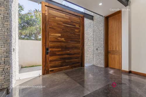 Residencia De Lujo En Venta Puerta Del Bosque Andares