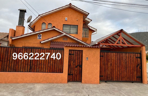 Vende Casa Barrio Universitario 4 D 3 B Uf  (25885)
