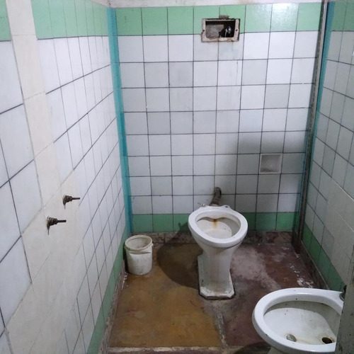 Imagen 11 de 15 de Local Con Vivienda A Refaccionar