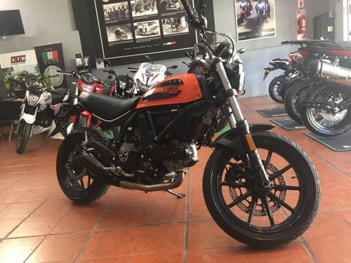 Ducati Scrambler Sixty 2