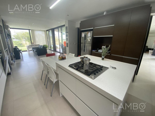 Imagen 21 de 30 de Venta - Casa - Estancias Del Pilar - Lambo Propiedades