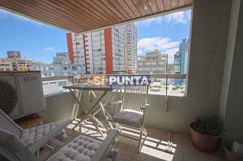 Imagen 2 de 20 de Departamento De 2 Dormitorios En Venta En Torre Con Todos Los Servicios