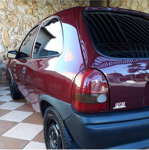 Imagem 2 de 4 de Chevrolet Corsa 1.0