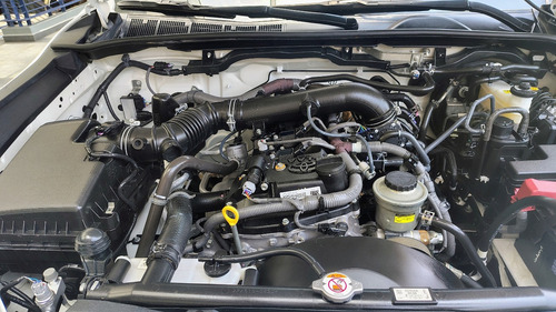 Toyota Hilux 2.7 Cabina Doble Sr Mt
