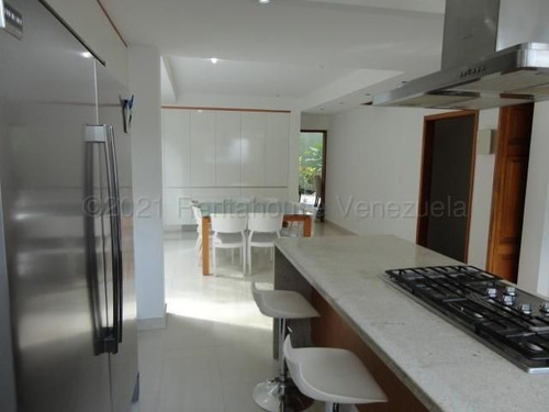 Imagen 5 de 19 de Impecable Y Actualizada Casa En Venta La Lagunita Country Club Mls #21-18710