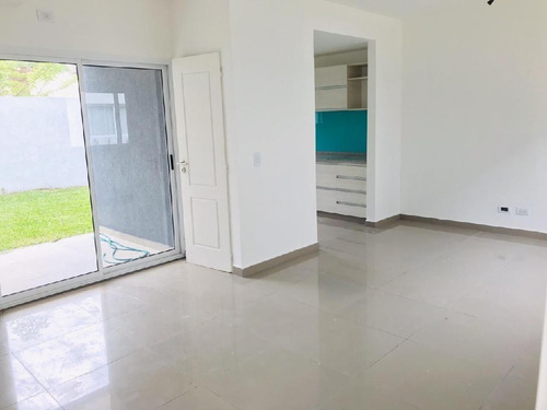 Imagen 8 de 9 de Venta Duplex 3 Ambientes Con Cochera Y Patio Privado Ituzaingó Norte