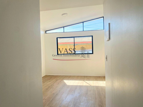 Vass Vende Casa De 2 Pisos 3d 3b Paradero 12 Quilpué.