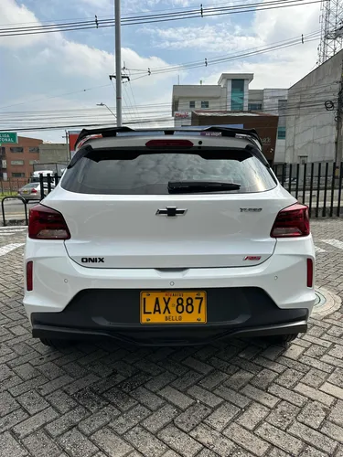 Chevrolet Onix 1.0T Rs Mt