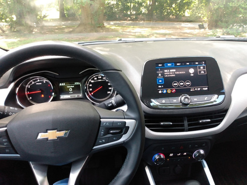 Chevrolet Onix Sedan 5 Puertas