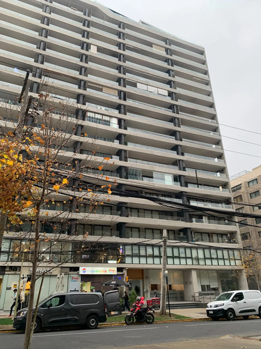 Venta Lindas Oficinas,2 Piso, A Pasos De Est.metro Manquehue