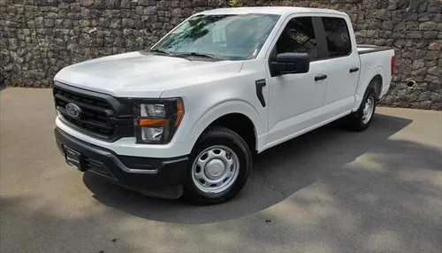 Ford F-150 3.3 XL Doble Cabina V6 4x2 At