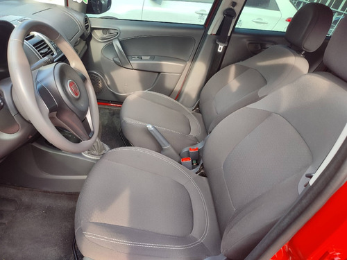Imagem 8 de 9 de Fiat Grand Siena 1.0 Evo Flex Attractive Manual