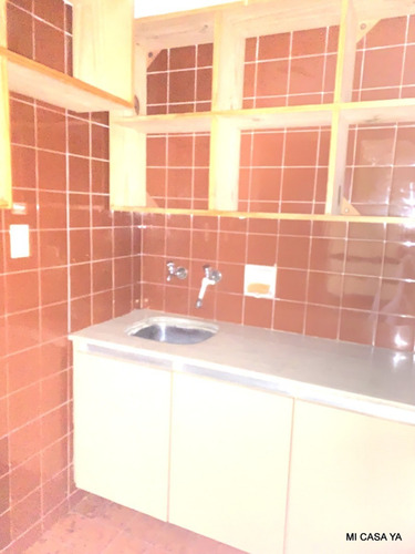 Imagen 19 de 21 de Venta Oficina Cordón Con Portería 24hs, Luminosa Y Con Vista Despejada