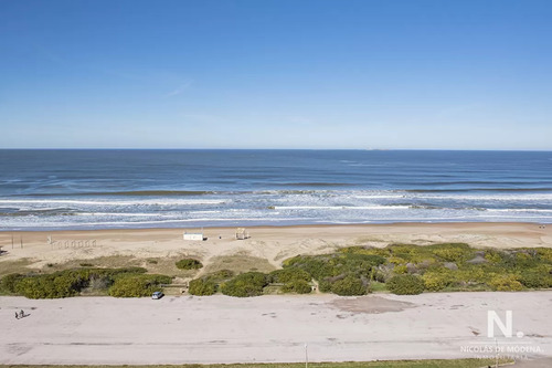 Vende Apartamento De 3 Dormitorios En Tiburon , Punta Del Este