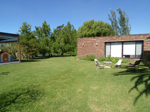 Venta Casa Solís Cinco Dormitorios