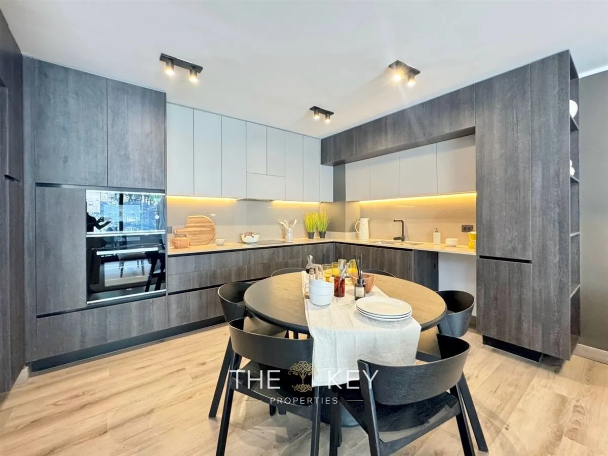 Imagen 2 de 17 de Departamento Penthouse En Arriendo 3 Dorm. En Lo Barnechea