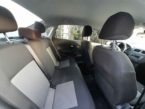 Imagen 11 de 15 de Volkswagen Vento 2019 4p Comfortline L4/1.6 Aut