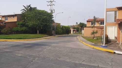 Imagen 4 de 16 de Town House En Conjunto Residencial Cantapiedra. Naguanagua. Zenaida Quintero