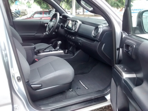 Imagen 13 de 15 de Toyota Tacoma 2018