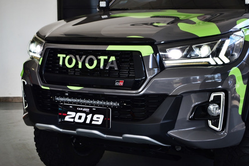 Imagen 7 de 25 de Toyota Hilux 2.8 Srv 4x4 Aut - Car Cash