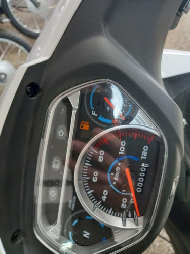 Imagen 2 de 5 de Honda Wave Base